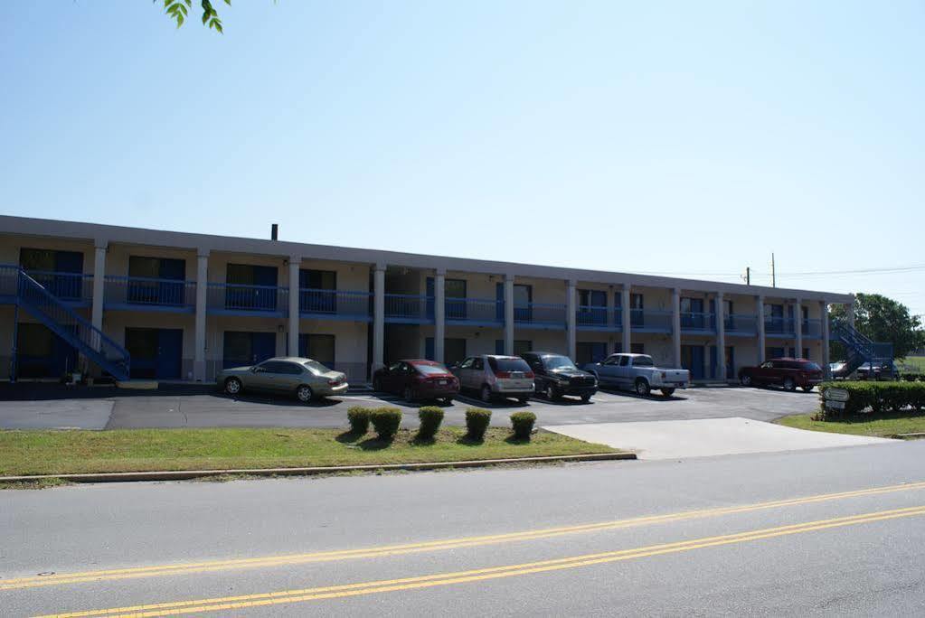 Americas Best Value Inn Fort Jackson Columbia Exterior foto